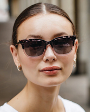 Load image into Gallery viewer, Willow + Sun Clip