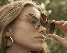 Load image into Gallery viewer, Jade + Sun Clip