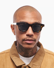 Load image into Gallery viewer, Apollo